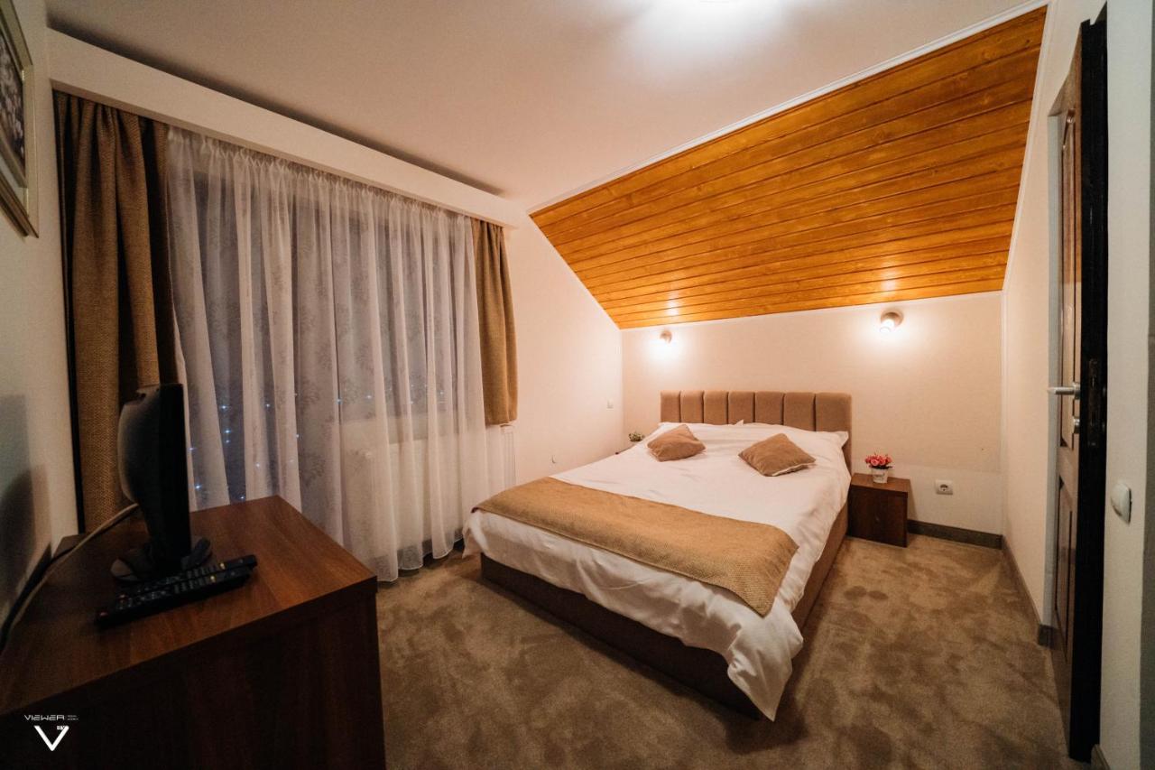 Casa Carmen Otel Dorna Arini Dış mekan fotoğraf