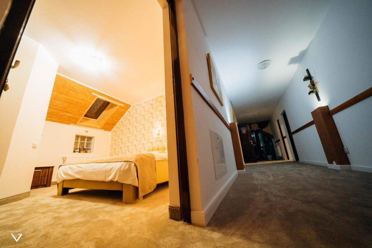 Casa Carmen Otel Dorna Arini Dış mekan fotoğraf